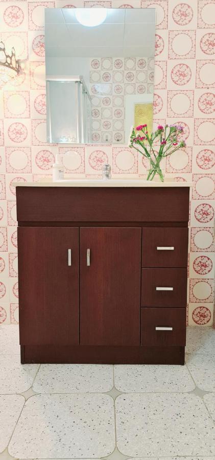Holiday&Vacations Apartment On The Beach Валенсия Екстериор снимка