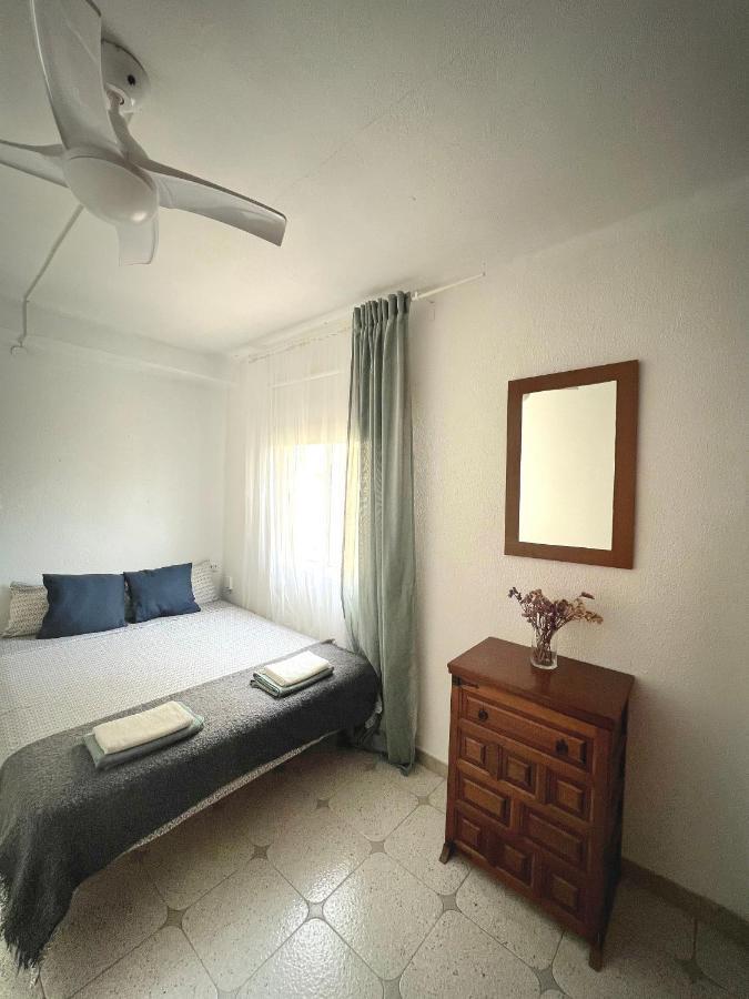 Holiday&Vacations Apartment On The Beach Валенсия Екстериор снимка